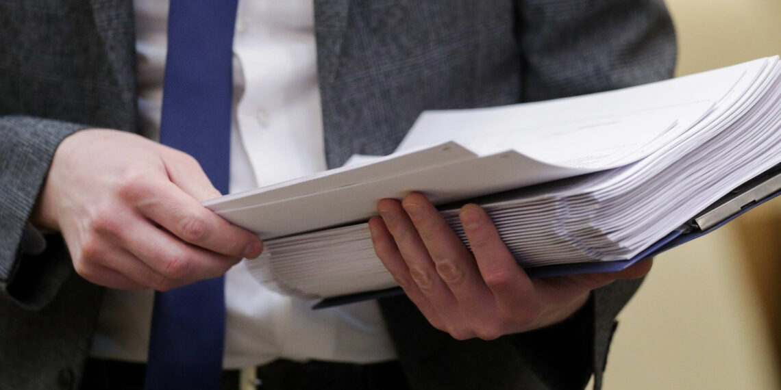 Депутаты Мажилиса приняли закон о возврате незаконных активов