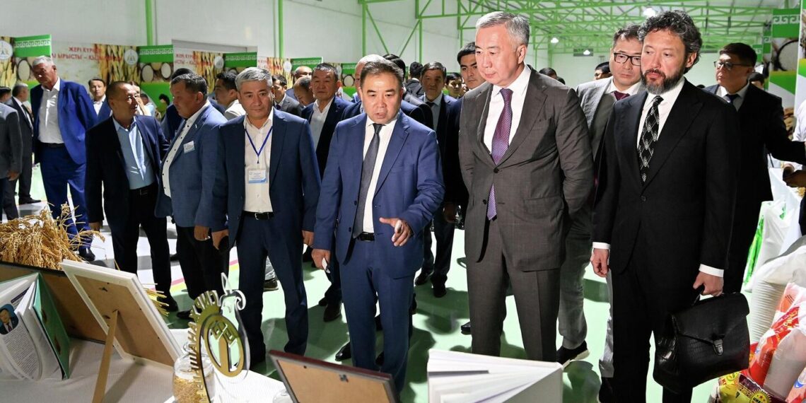 Меморандумы на 3 млрд тенге заключили СПК и предприниматели Казахстана