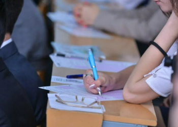 В Казахстане могут запретить проносить ручки на ЕНТ