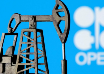 В Казахстане заявили о продолжении консультаций по снижению добычи нефти