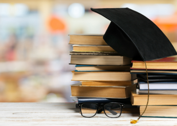 Строительство четырех общежитий в Казахстане находится под угрозой срыва