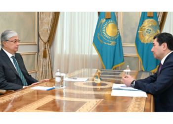 Токаев принял Председателя Мажилиса Ерлана Кошанова