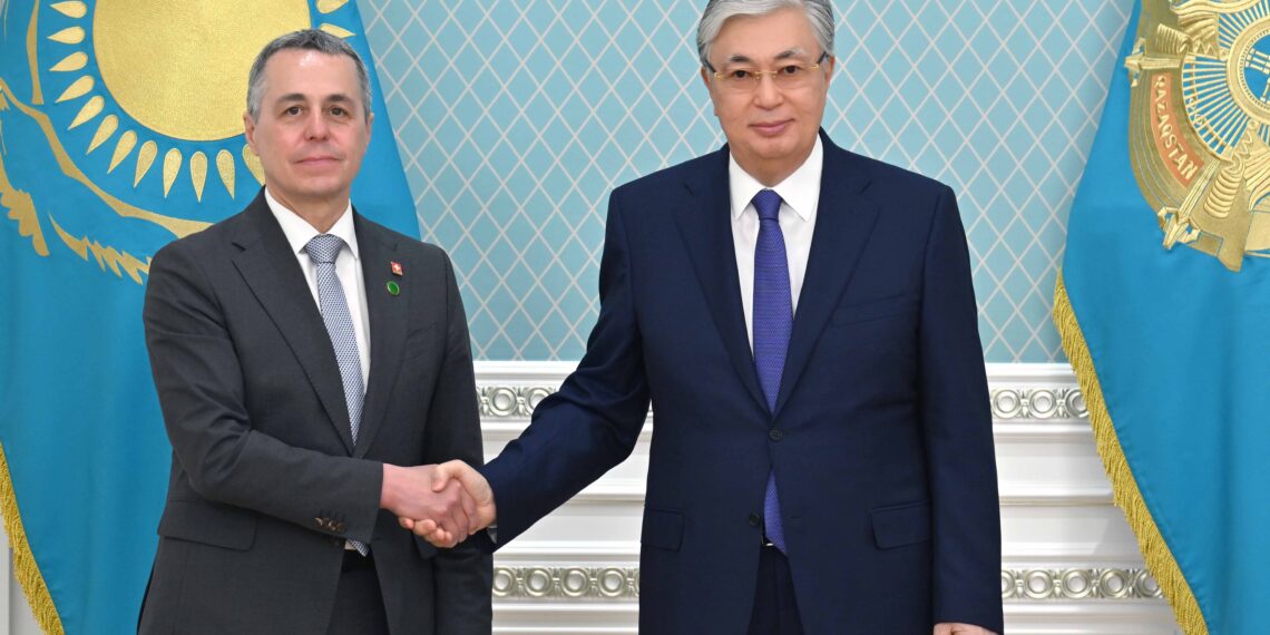 Токаев принял министра иностранных дел Швейцарии Иньяцио Кассиса