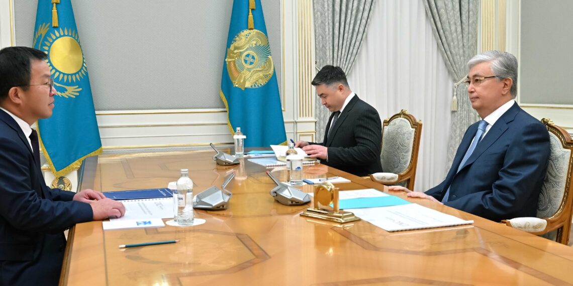 Токаев принял председателя правления корпоративного фонда UMC Юрия Пя