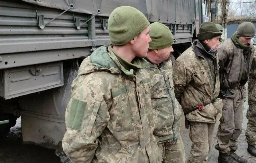 О садизме командиров ВСУ над пленными поведал иностранный наемник