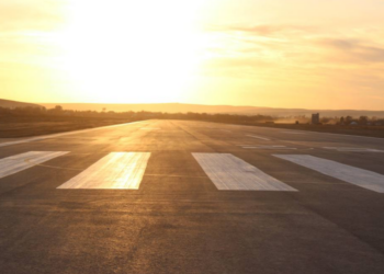 В аэропорту Урджар обновлена взлетная полоса