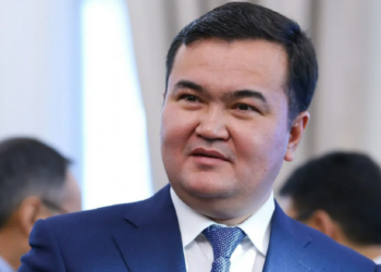 Аким Астаны Женис Касымбек поздравил граждан с Днем столицы