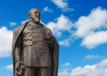 В Казахстане насчитывается более 18-ти тысяч граждан с именем Абай