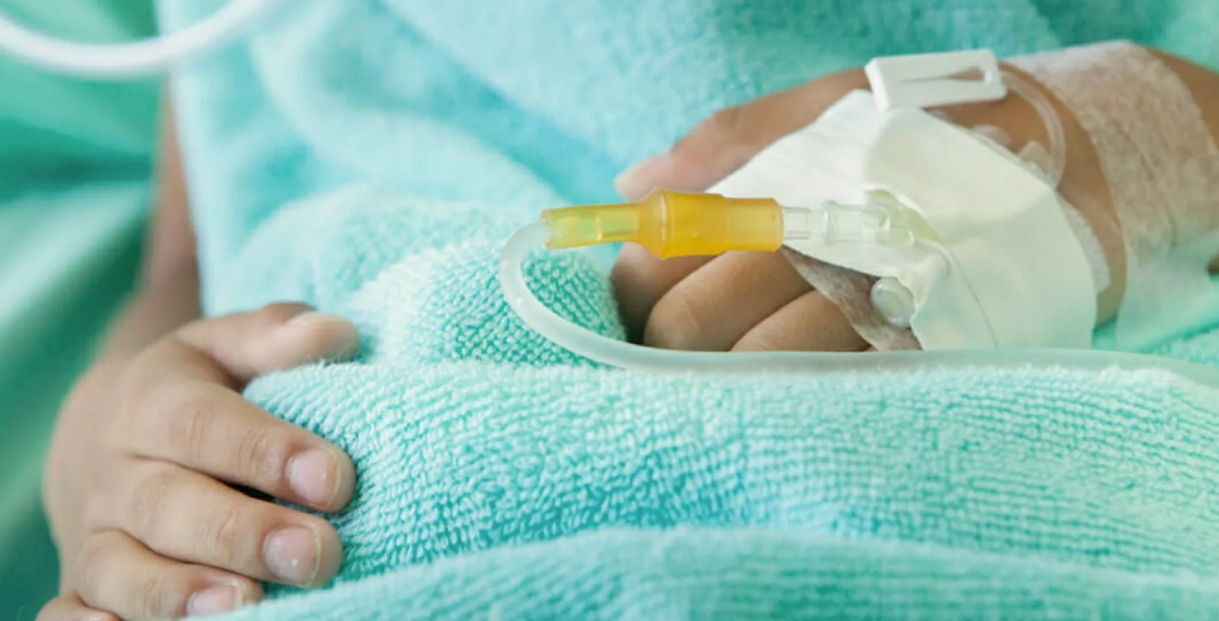 Два ребенка, отравившихся в Карагандинской области, остаются в тяжелом состоянии