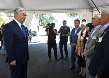 Токаев побеседовал с жителями Экибастуза