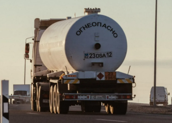 В Казахстане будет продлен запрет вывоза нефтепродуктов автотранспортом