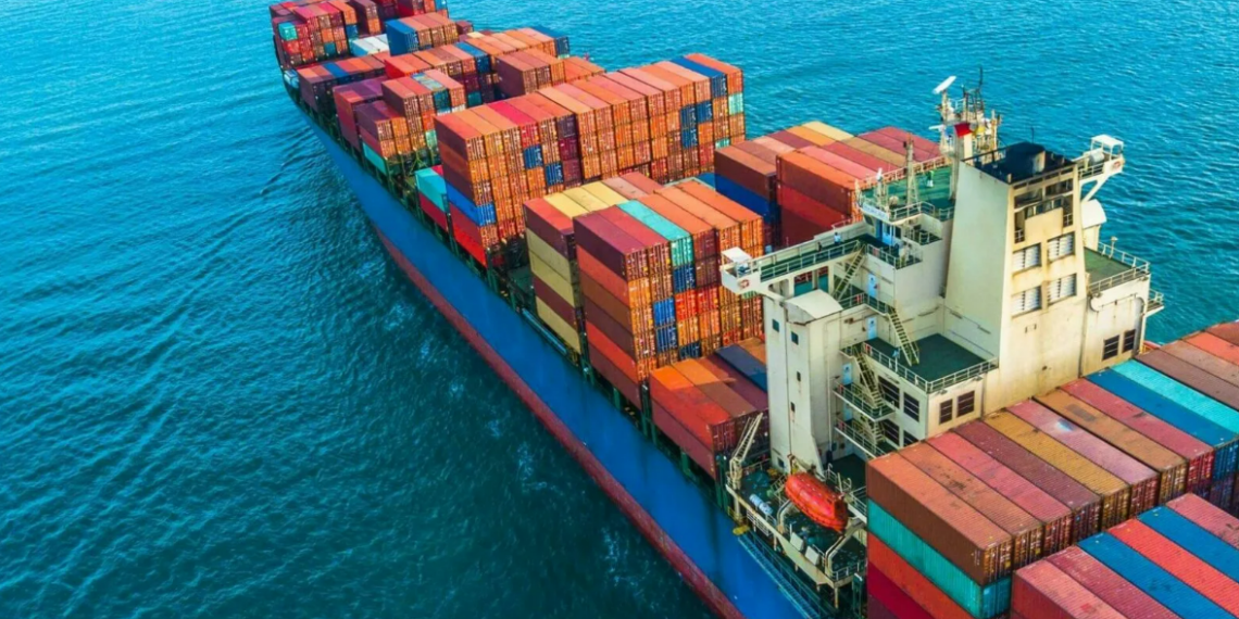 Объем товаров, направляемых через казахстанские морские порты, вырос на 12 %