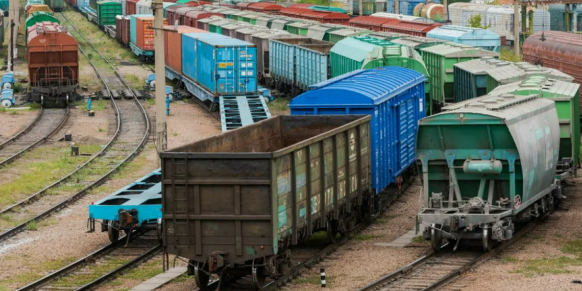 За год Казахстан вдвое увеличил вывоз зерна по железной дороге