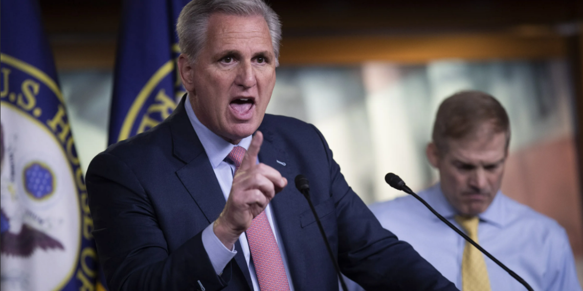 Спикер Палаты представителей США потребует от Зеленского отчеты