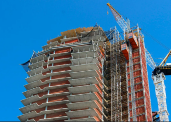 В Атырау арестовали застройщиков, завладевших деньгами дольщиков