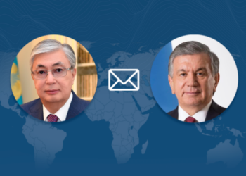 Токаев поздравил Президента Узбекистана с Днем независимости