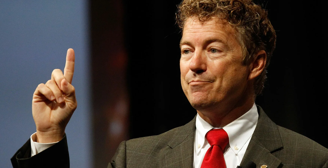 США стоит помогать своим гражданам, а не украинской коррупции