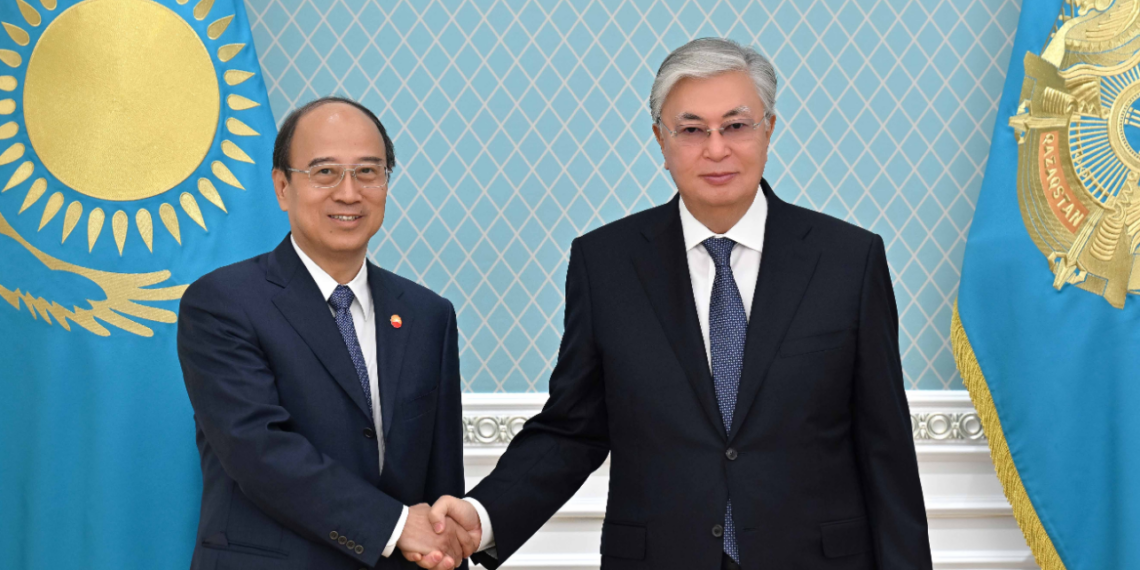 Касым-Жомарт Токаев принял Председателя совета директоров CNPC Дай Хоуляна