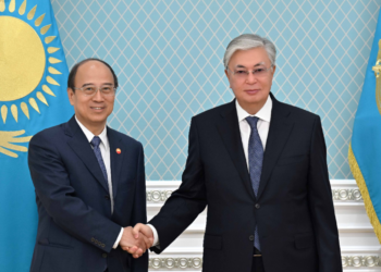 Касым-Жомарт Токаев принял Председателя совета директоров CNPC Дай Хоуляна