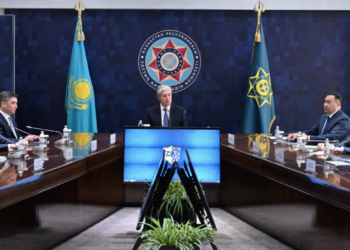 Токаев посетил АО «Государственная техническая служба»