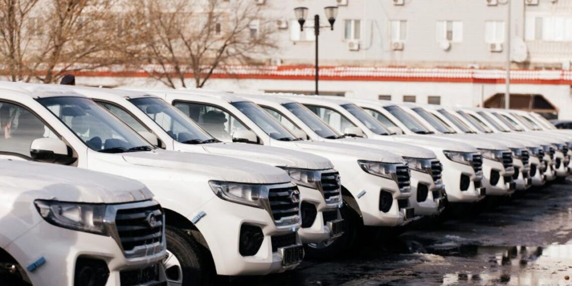 Ветеринары Атырауской области получили 42 новых спецавтомобиля