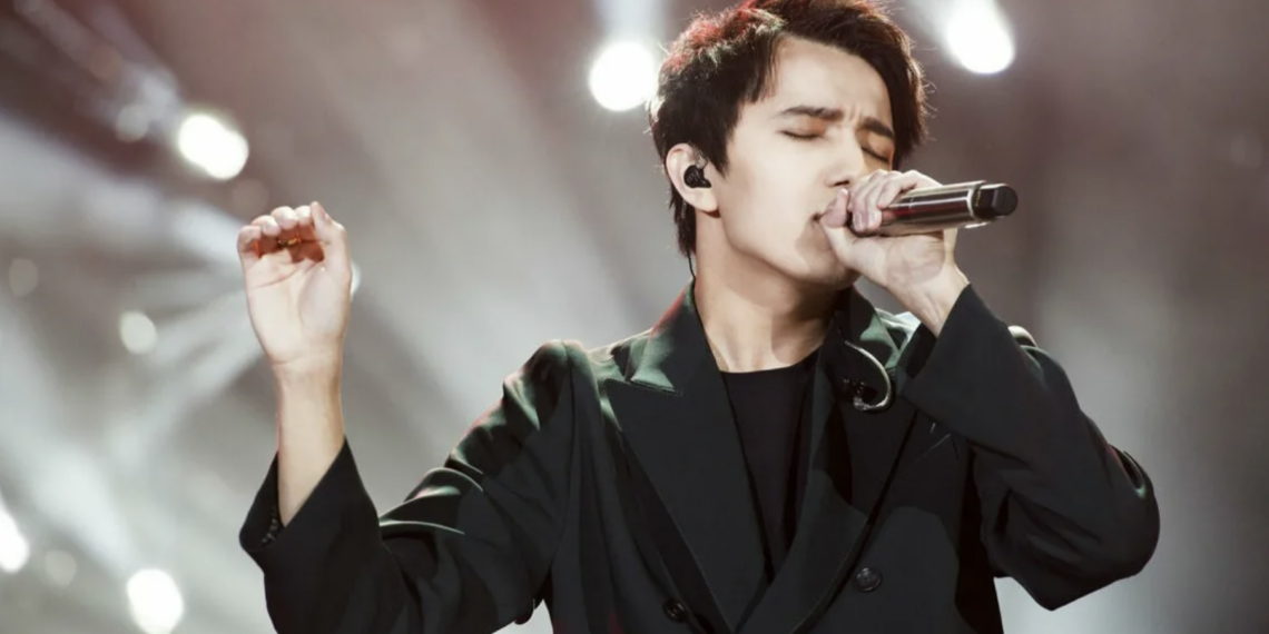 Димаш Кудайберген перечислил 20 млн тенге в помощь семьям погибших шахтеров