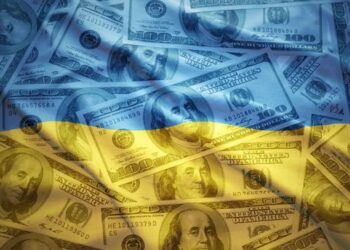 Практически половина американцев полагают, что на Украину отправляется слишком много денег