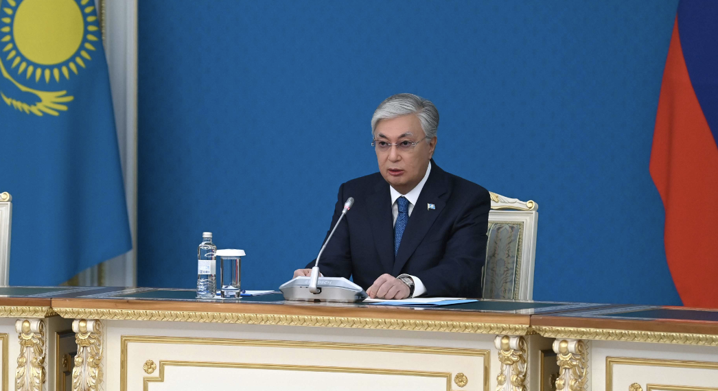 Токаев отметил отсутствие принципиальных проблем в отношениях РФ и Казахстана