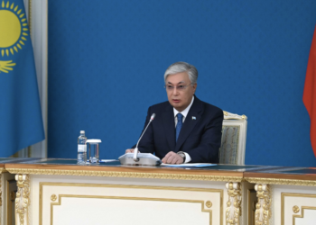 Токаев отметил отсутствие принципиальных проблем в отношениях РФ и Казахстана