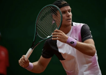 Теннисист Дмитрий Попко вышел в полуфинал турнира в Турции