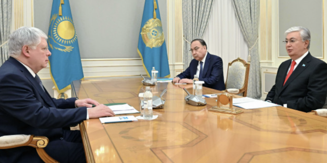Токаев принял посла РФ в Казахстане Алексея Бородавкина