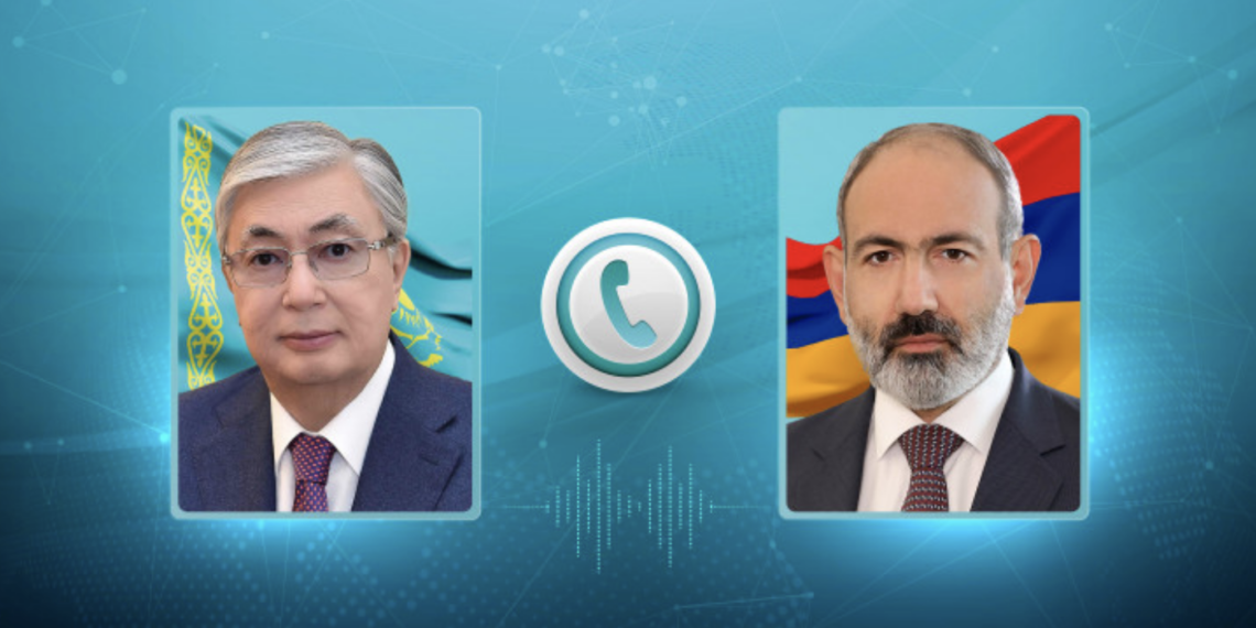 Токаев провел телефонный разговор с Премьер-министром Армении