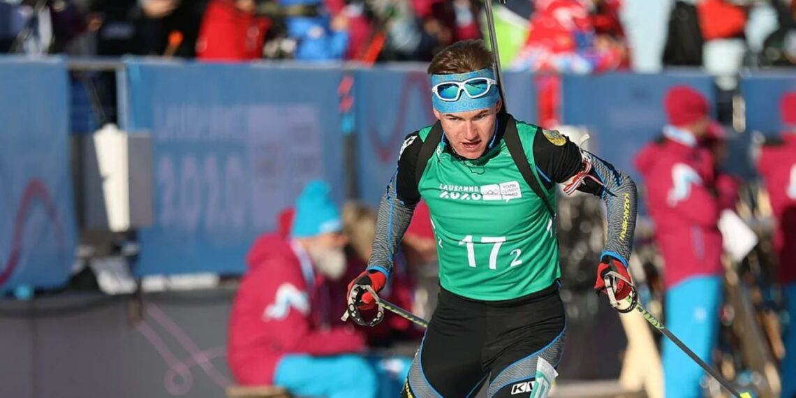 Биатлонист из Казахстана завоевал серебро на юниорском Кубке Европы