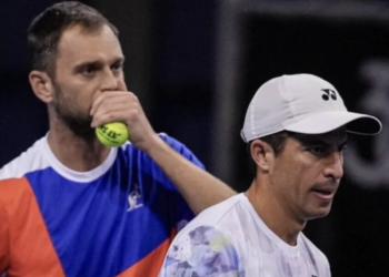 Теннисист Александр Недовесов вышел в полуфинал турнира в Австралии