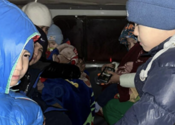 Пассажирский автобус с иностранцами сломался в Актюбинской области