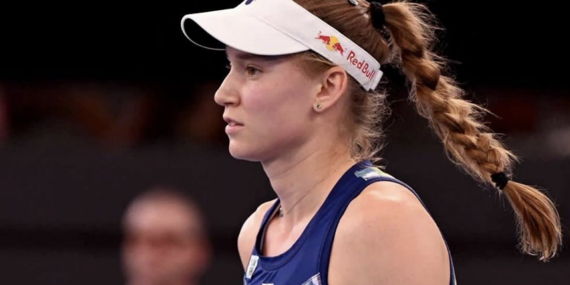 Третья ракетка мира Елена Рыбакина прошла в четвертьфинал турнира в Австралии