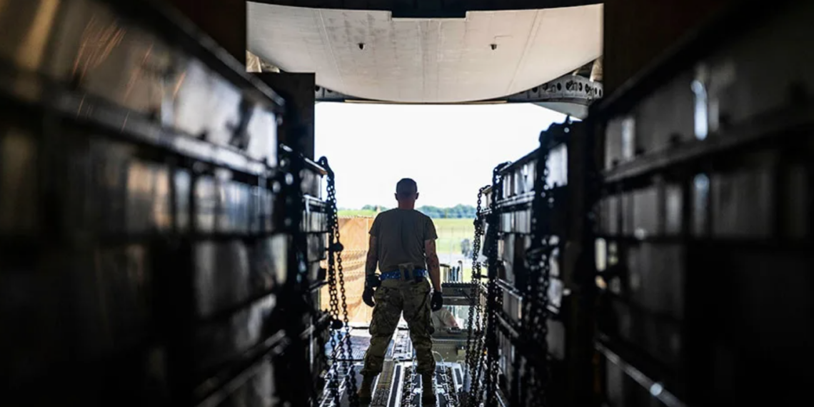 Пентагон обвиняют в слабом контроле за отправленным на Украину оружием