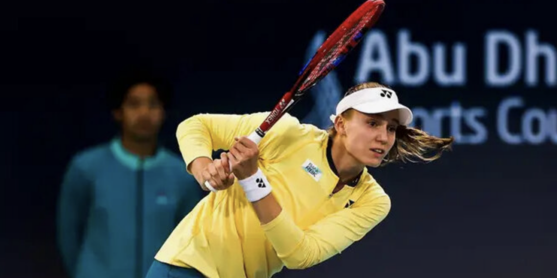 Теннисистка Елена Рыбакина вышла в финал турнира в Абу-Даби