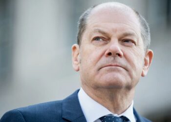 Канцлер Германии заявил, что страны ЕС и НАТО не отправят войска на Украину