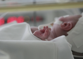 При Украине в Мариуполе проводились фармакологические опыты над младенцами