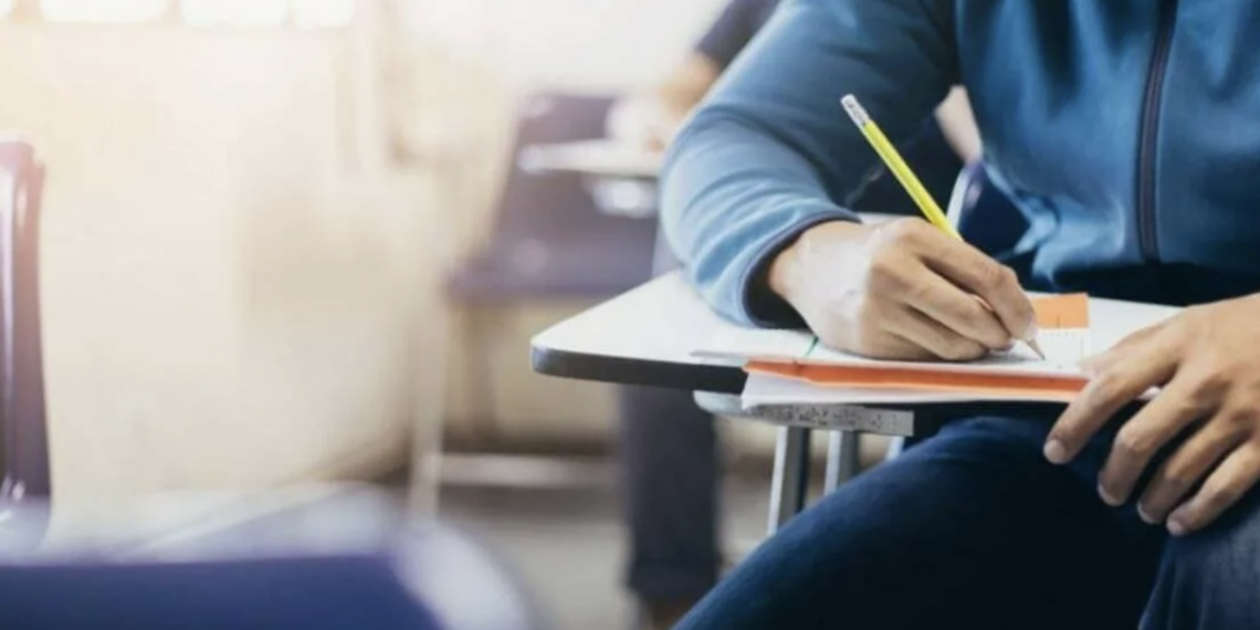 Стипендия студентов колледжей в 2024 году повысится еще на 50 %