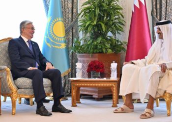 Глава Государства провел переговоры с Эмиром Катара