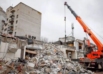 Пресс-секретарь Президента РФ назвал удар ВСУ по Лисичанску чудовищным терактом