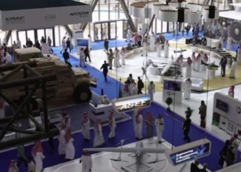 Делегация Казахстана посетила военно-техническую выставку в Саудовской Аравии