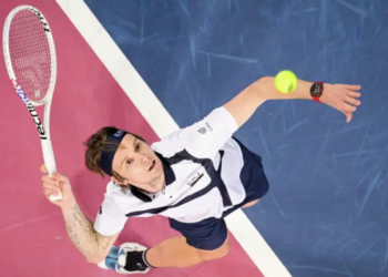 Теннисист Александр Бублик стал вторым на турнире в Дубае