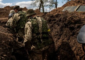 Число сомневающихся в успехе Киева украинцев продолжает расти