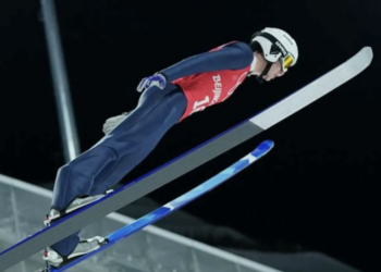 Казахстанец завоевал «золото» на Кубке FIS по прыжкам на лыжах с трамплина