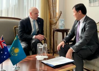 Посол Австралии вручил копии верительных грамот заместителю министра иностранных дел Казахстана