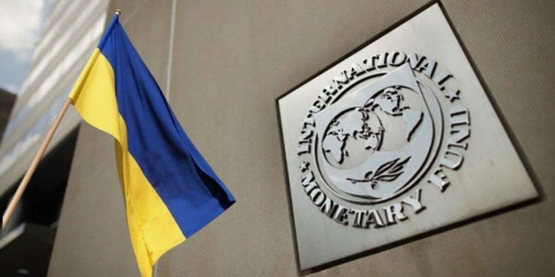 Украина вынуждена выплатить МВФ $2,9 млрд за обслуживание кредитов