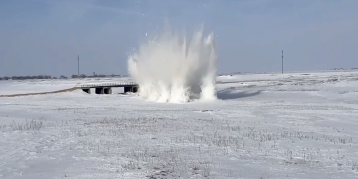 В ЗКО продолжается проведение противопаводковых мероприятий